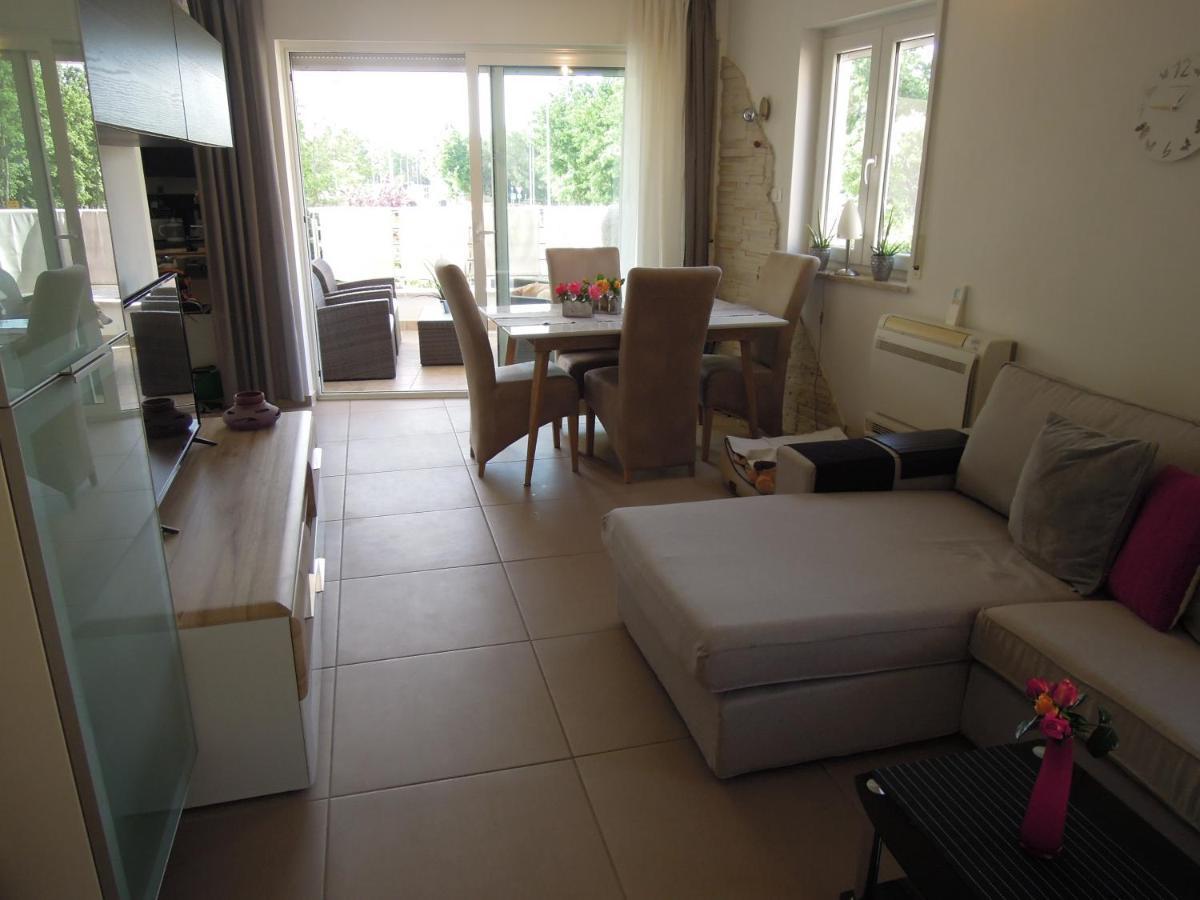 Stella Maris Appartement Umag Ngoại thất bức ảnh